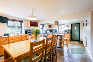 Photo 30- click for photo gallery